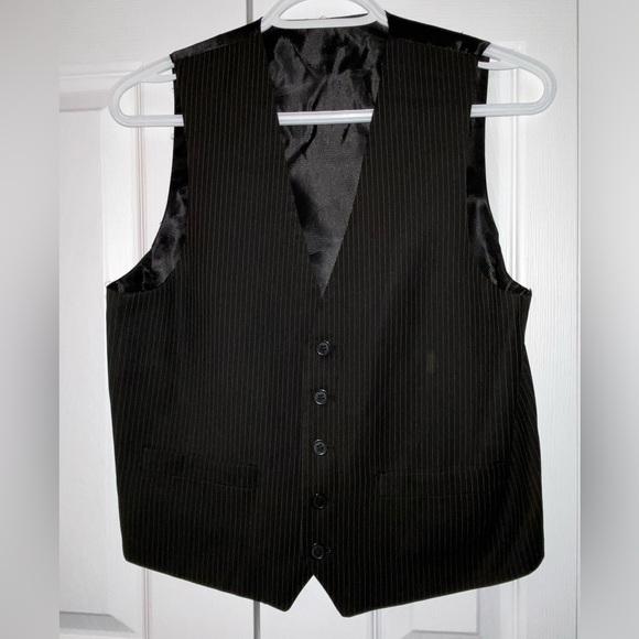 Young Man’s 3-piece Suit - Picture 3 of 9